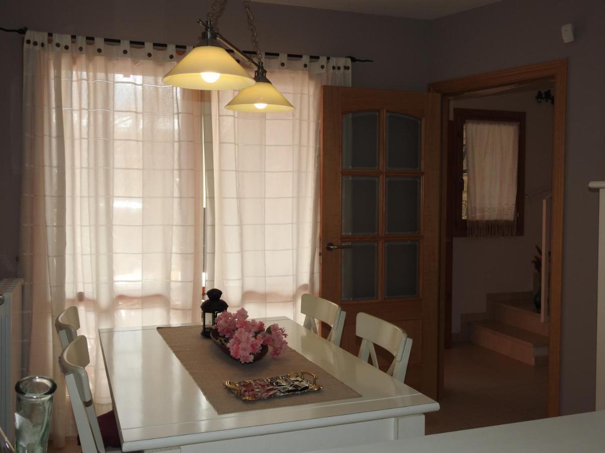 ビエスカス Casa Arceヴィラ エクステリア 写真